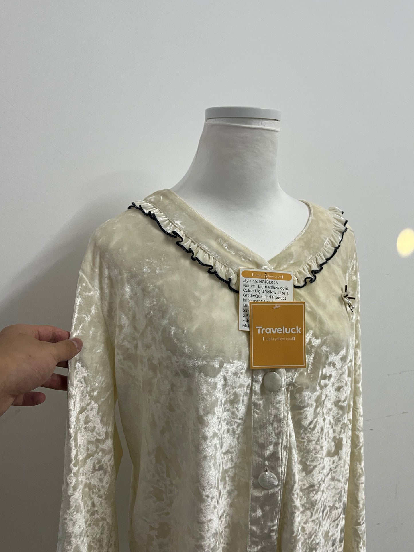 Traveluck Light Yellow Women’s  Sleepwear - Ruffled Collar Long-Sleeve Sleepwear (S/M/L)