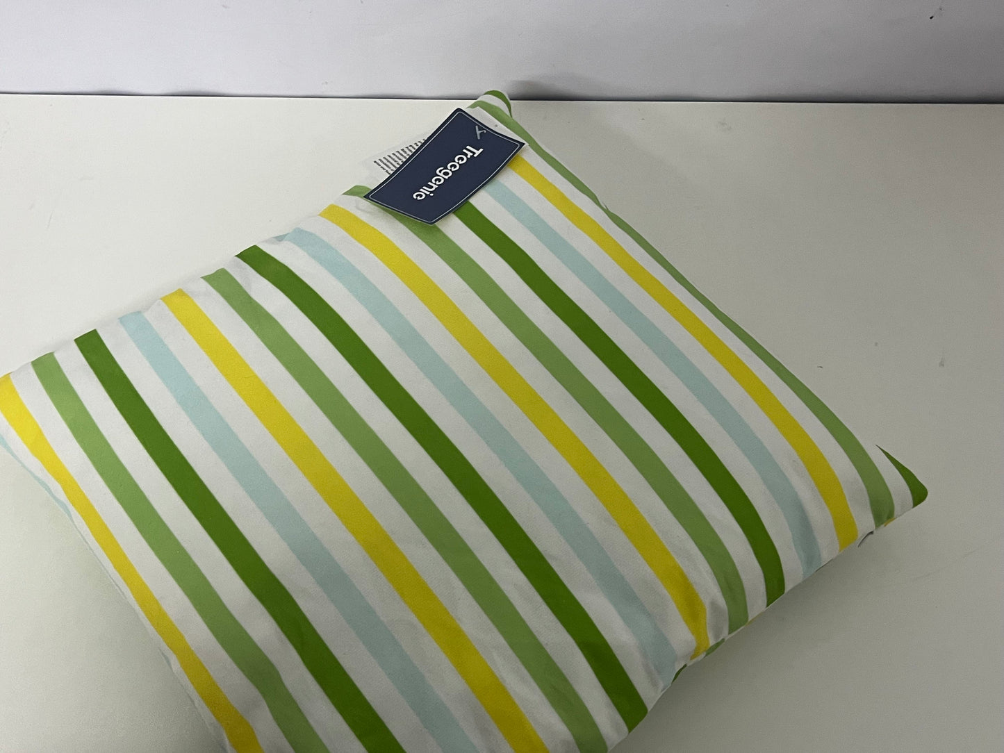 【Treegenie Fresh Stripe Throw Pillow】—— Vibrant Comfort for Bright Spaces