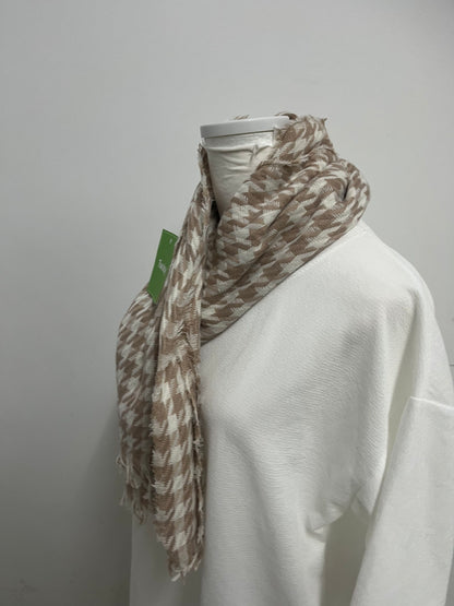 【Twokay Scarfs】—— Stylish & Comfortable Houndstooth Scarf