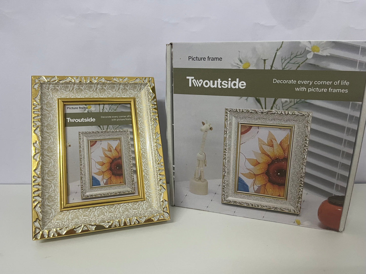 Twoutside Double-Layer Carved Photo Frame A Luxury Retro Essential for Memory Decoration