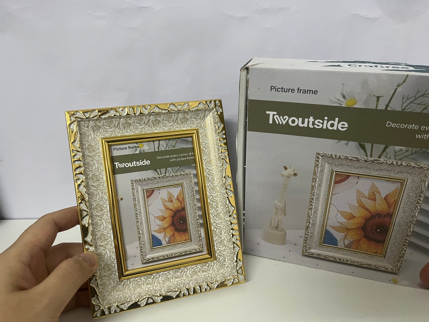 Twoutside Double-Layer Carved Photo Frame A Luxury Retro Essential for Memory Decoration