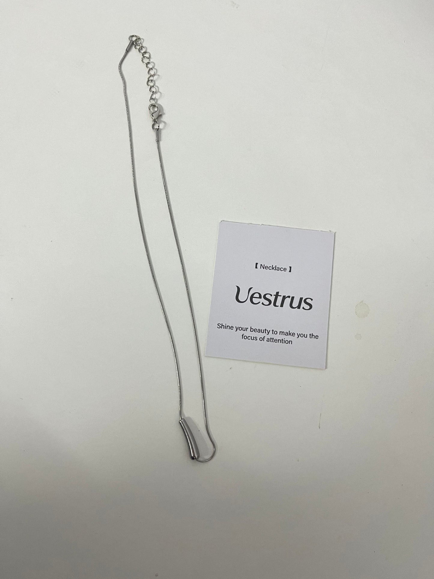 Uestrus Minimalist Geometric Bar Necklace, Niche Design Silver Choker, Must-Have Accessory for Daily & Luxury Outfits