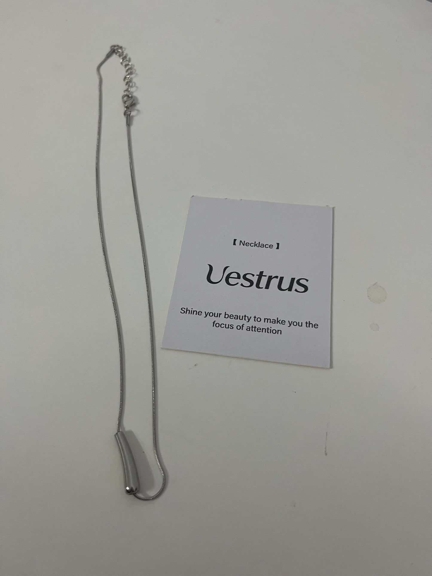 Uestrus Minimalist Geometric Bar Necklace, Niche Design Silver Choker, Must-Have Accessory for Daily & Luxury Outfits