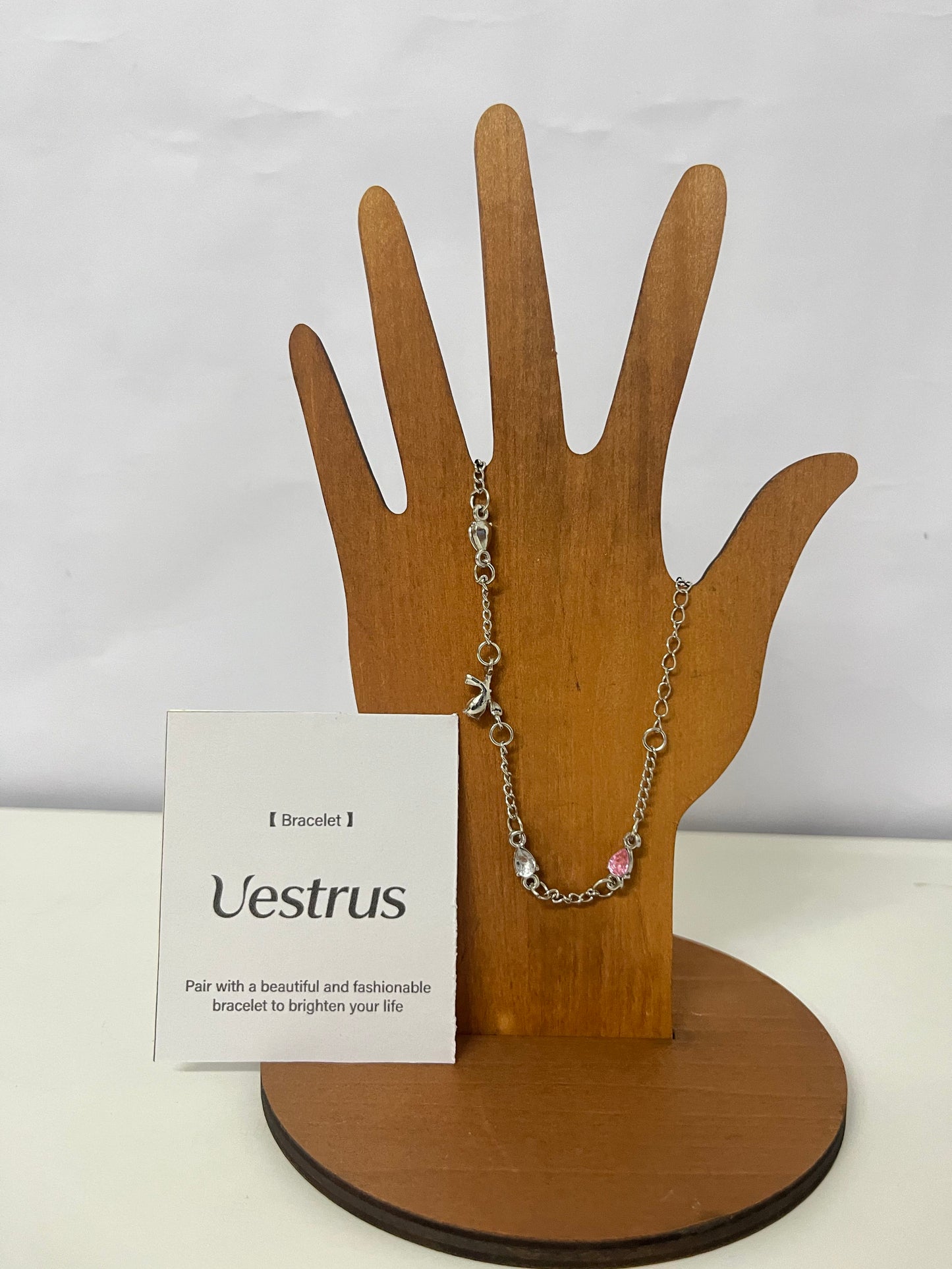 Uestrus Fashion Gem Bracelet | Add Sparkle to Your Life with Stylish Design