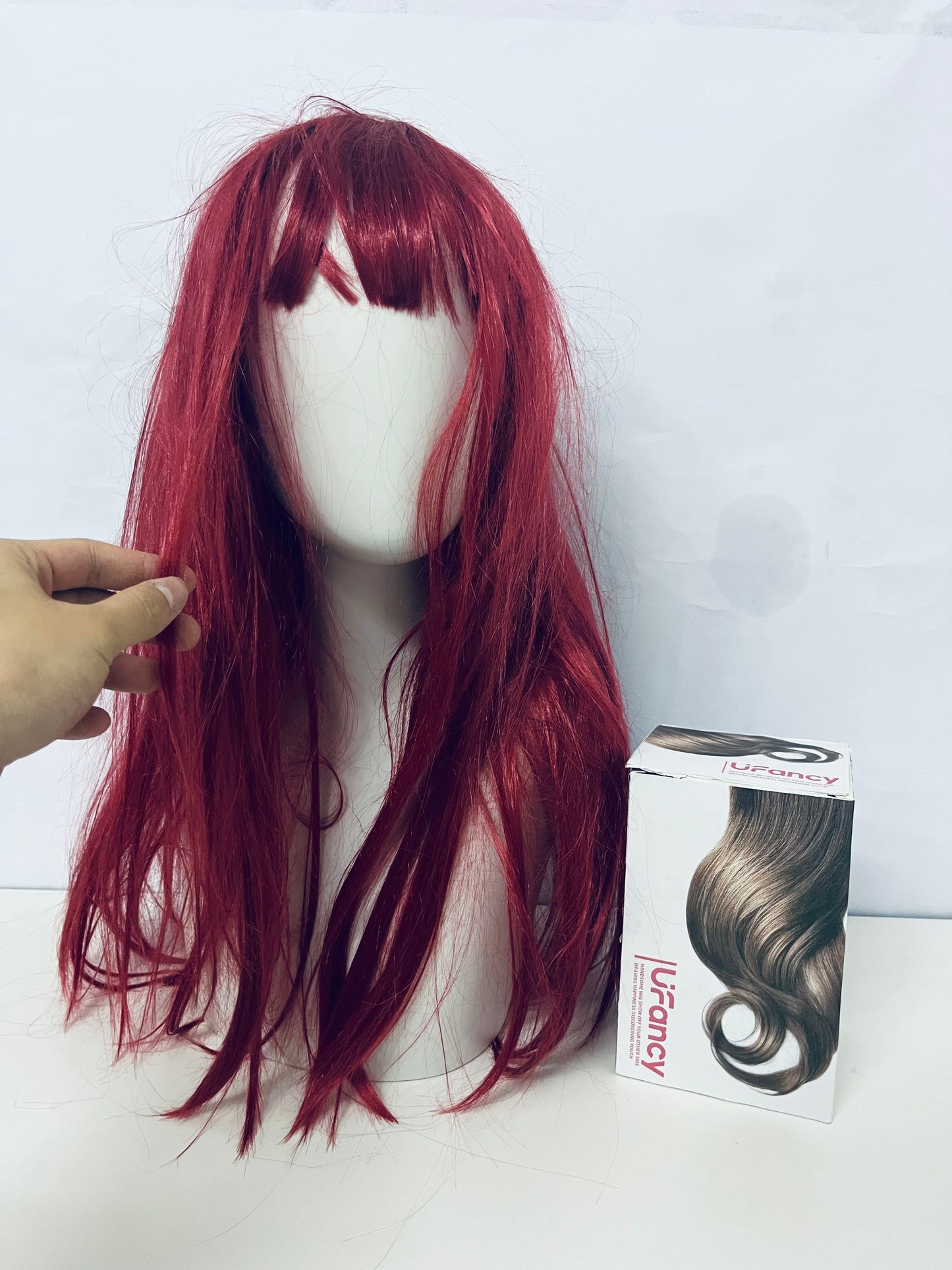 UFancy Long Straight Wig with Bangs – Vibrant Red Synthetic Fiber Hairpiece, Realistic Texture Heat-Resistant Wig for Daily Wear, Special Occasions & Cosplay, Comfortable Lightweight Wig for Women