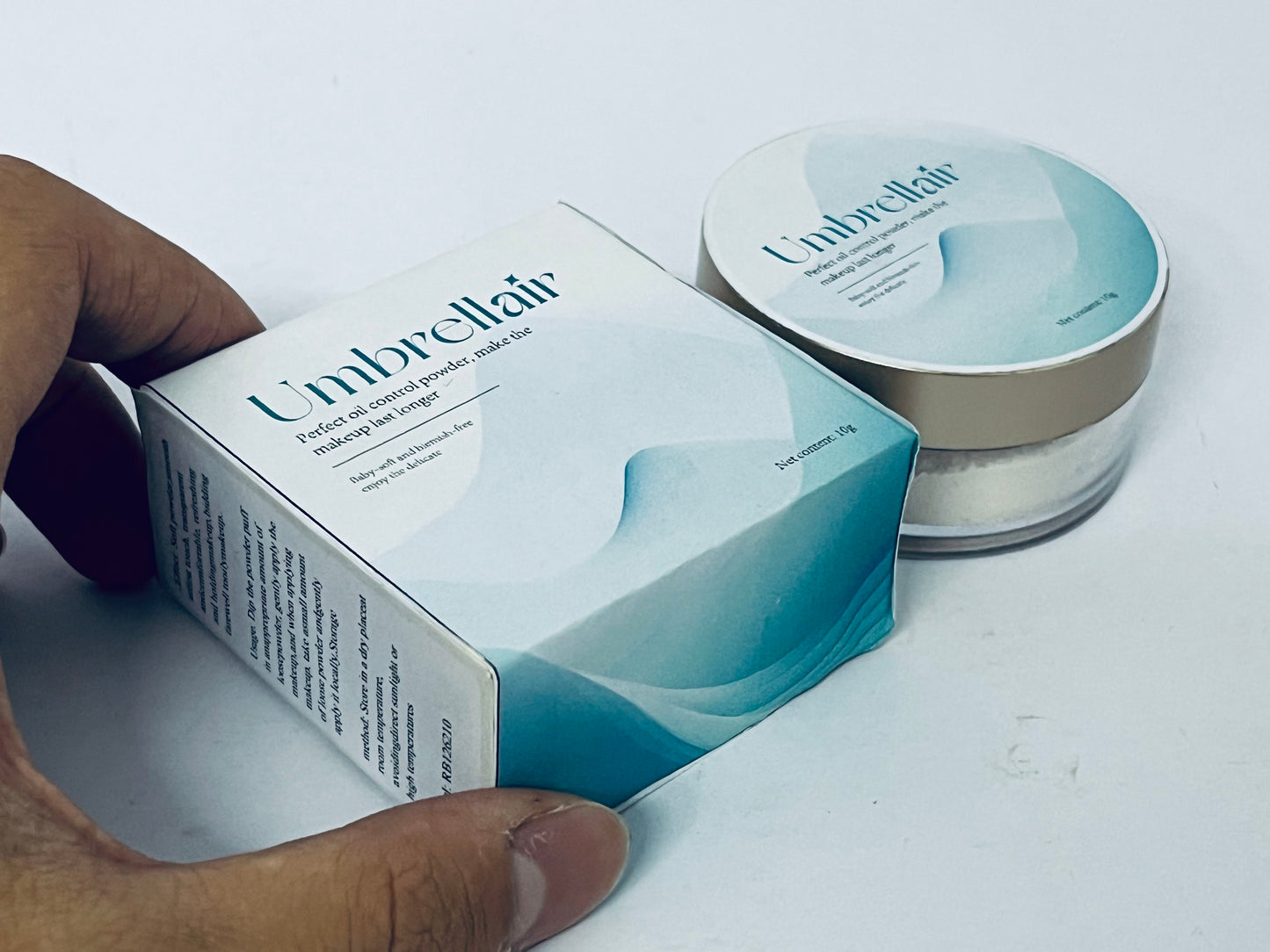 Umbrellair Longwear Loose Setting Powder, Blurring Face Powder With Up to 24HRs of Wear, Translucent Light