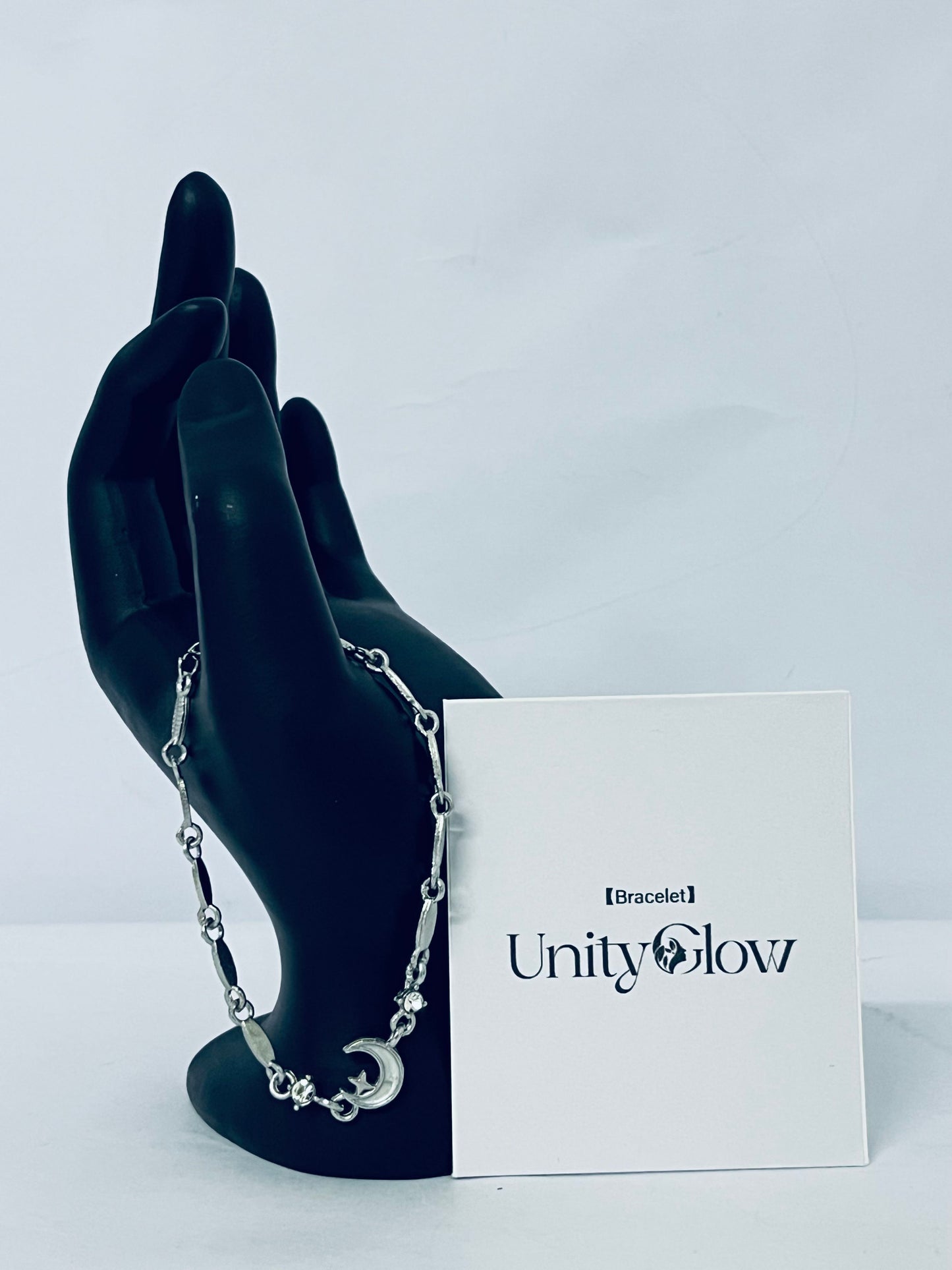 UnityGlow Shimmering Rhinestones Bracelet Fashionable Silver Plated Handchain Adjustable Length Wristchain Stylish Party Jewelry