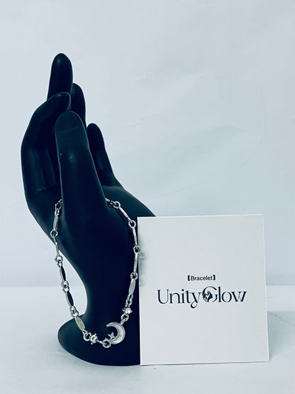 UnityGlow Shimmering Rhinestones Bracelet Fashionable Silver Plated Handchain Adjustable Length Wristchain Stylish Party Jewelry