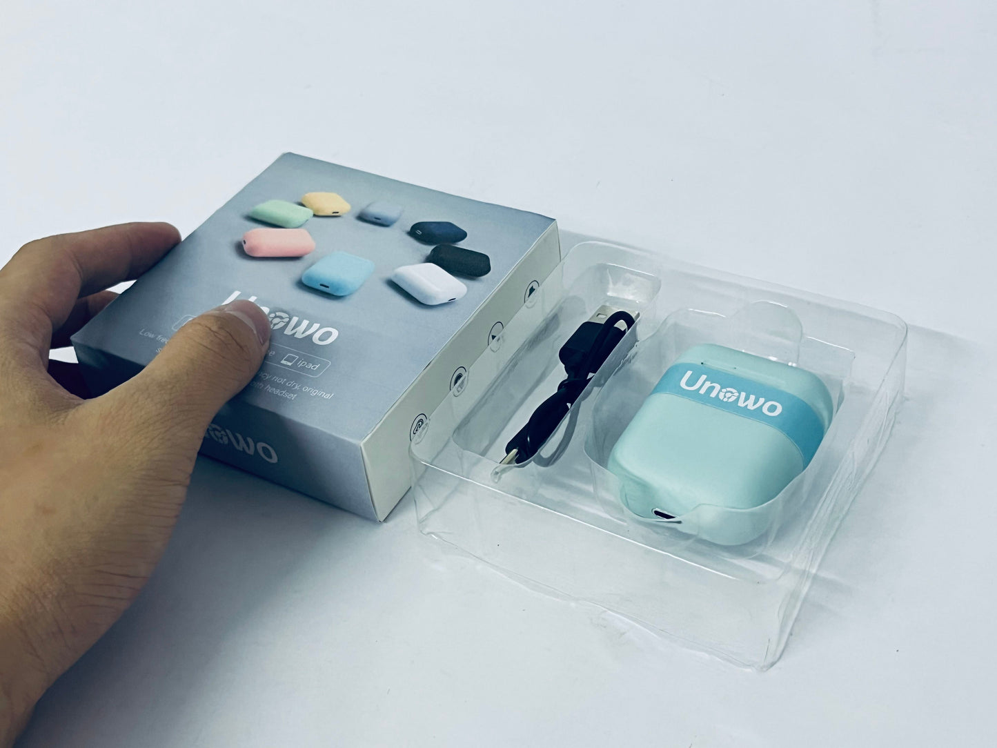 Unowo Headphones Wireless Earbuds, Bluetooth Headphones, with Active Noise Cancellation, Adaptive Audio, Transparency Mode, Personalized Spatial Audio, USB-C Charging Case