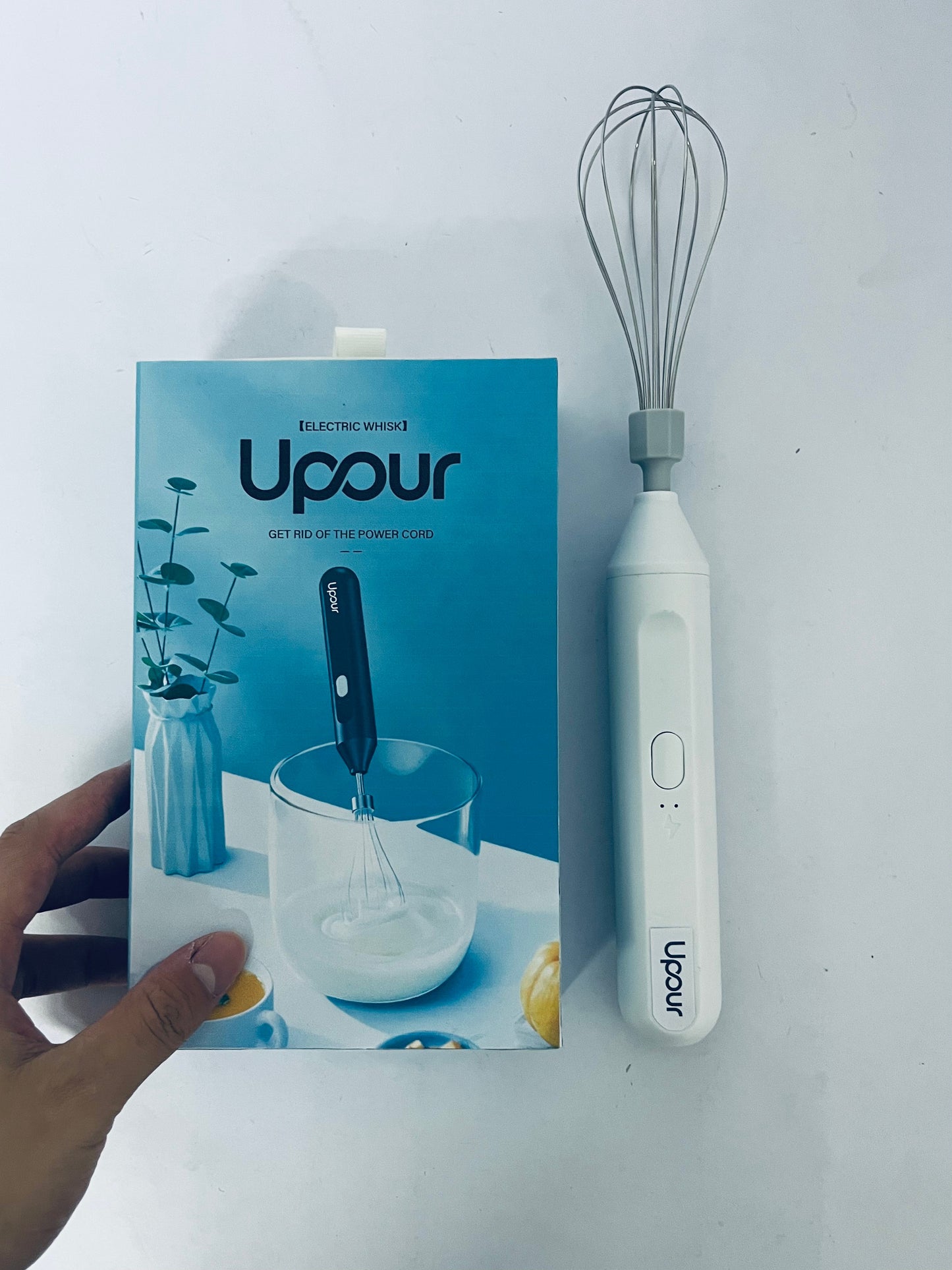 Upour Electric egg beaters sets USB Rechargable Handheld Eggs Beater Cordless Electric Food Mixers Detachable Milk Frothers Kitchen Tool