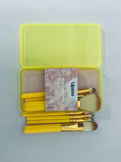 Upzoo Travel Size Makeup Brushes Set, Easy-taken Mini Makeup Brush Set with Case, Small Complete Function Cosmetic Brushes Kit Perfect for On The Go