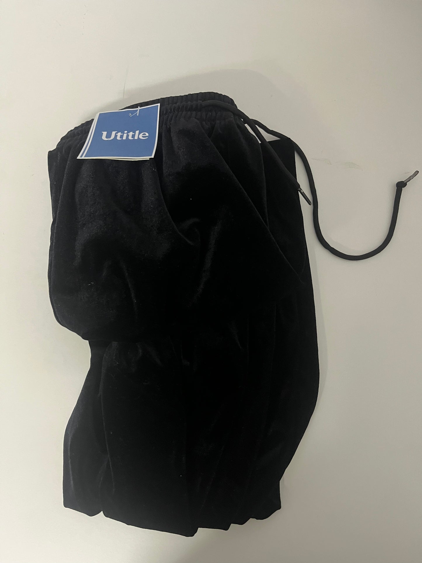 【Utitle Black Velvet Casual Pants】—— Luxurious Comfort for Daily Styling