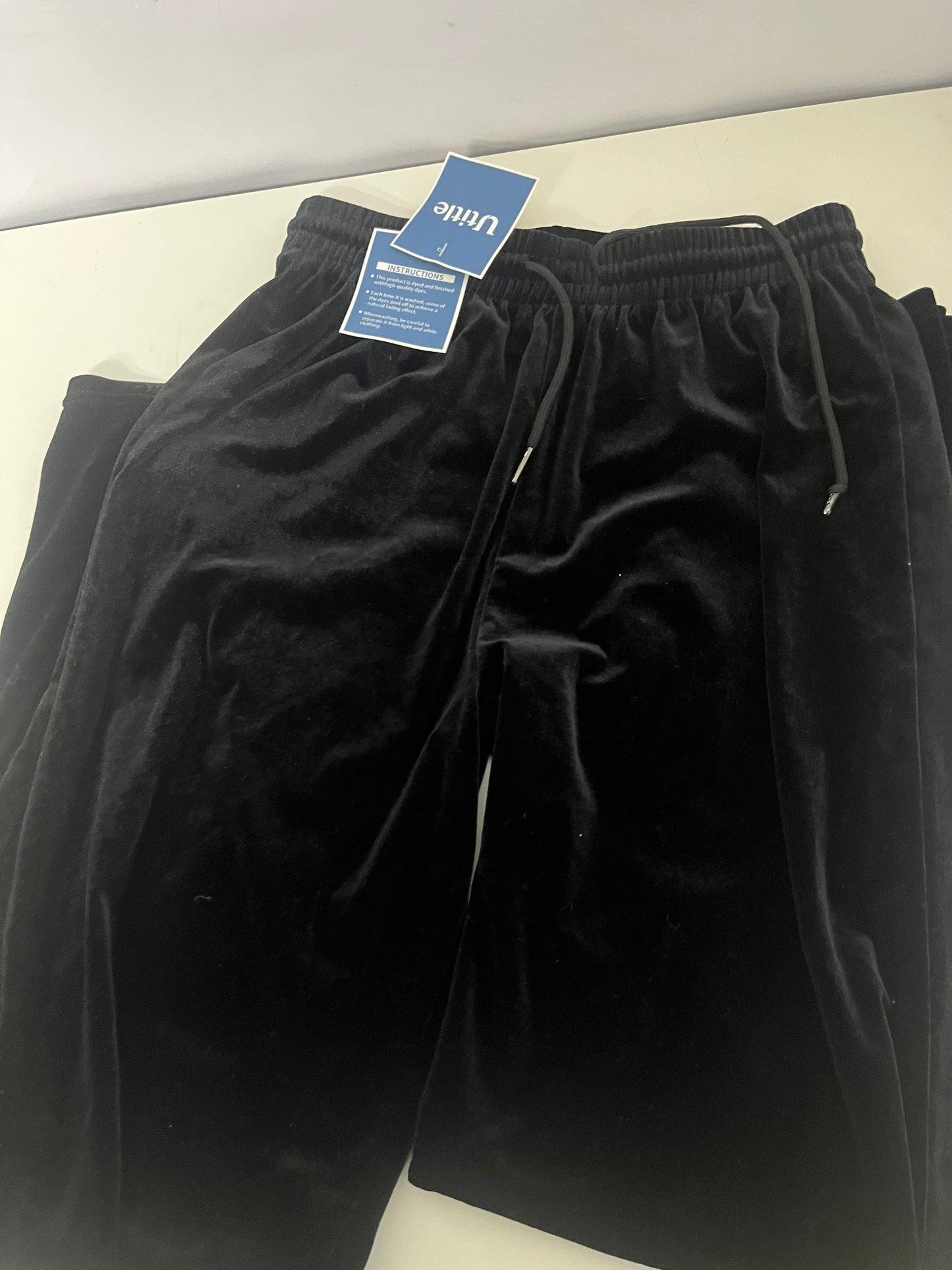 【Utitle Black Velvet Casual Pants】—— Luxurious Comfort for Daily Styling