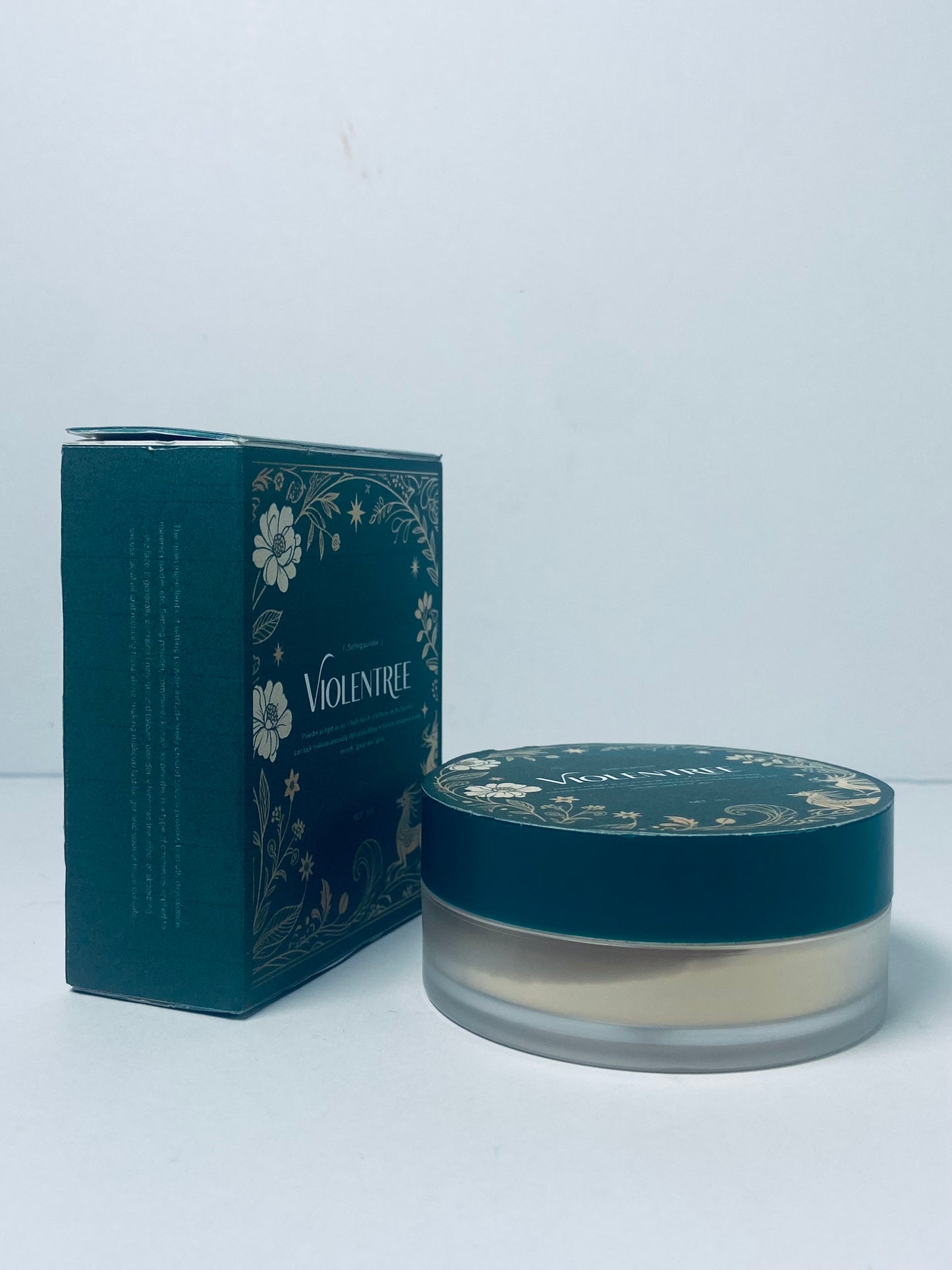 VIOLENTREE Lightweight Translucent Loose face powder Makeup, Matte Non-Sticky Finishing Baking Makeup, Concealing Nude Face Pressed Foundation Powder for Women With Puff