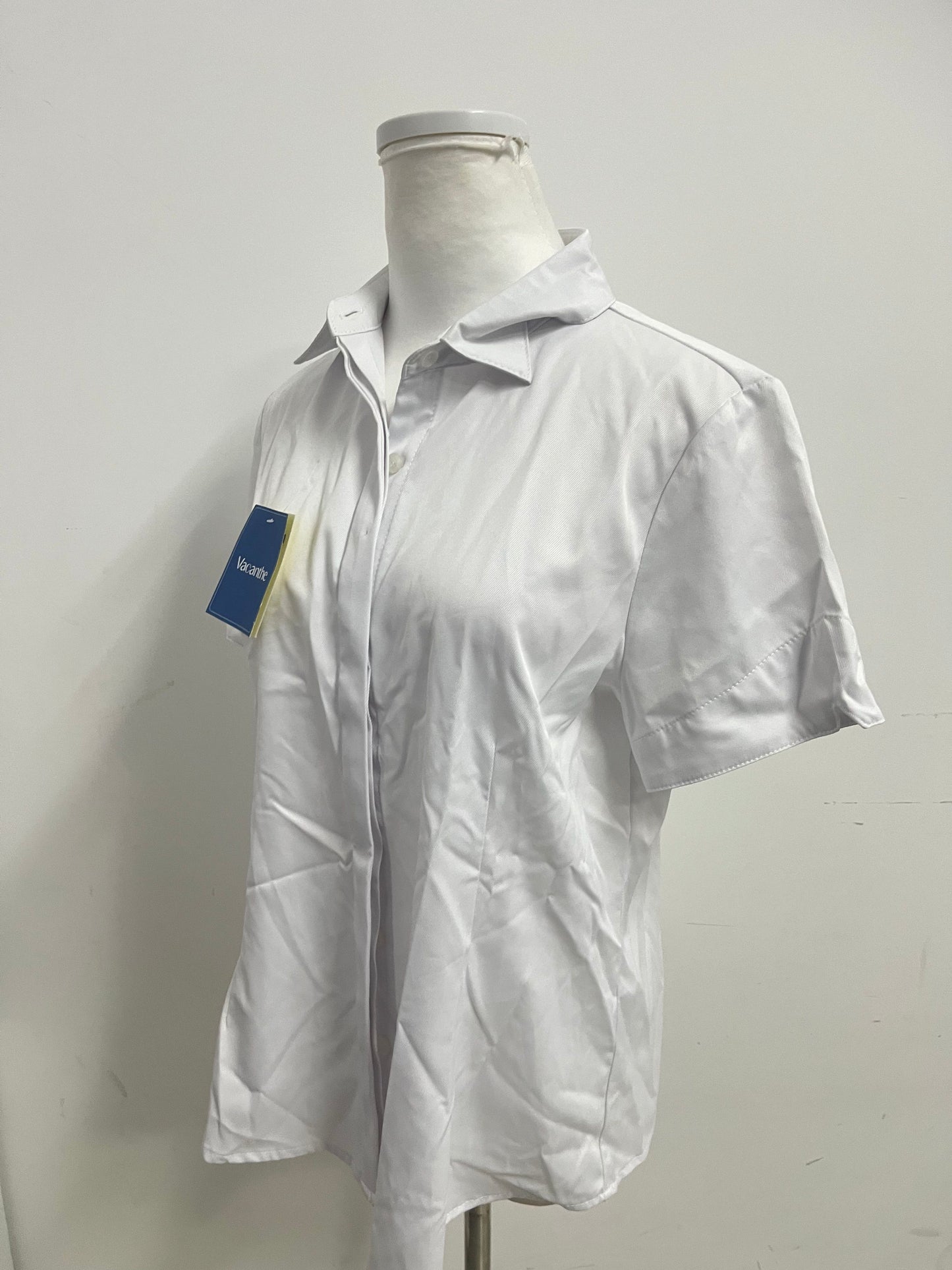 [Vacanthe Chemises]——Vacanthe Classic Twill Short-Sleeve Shirt - Oversized Versatile White Button-Down
