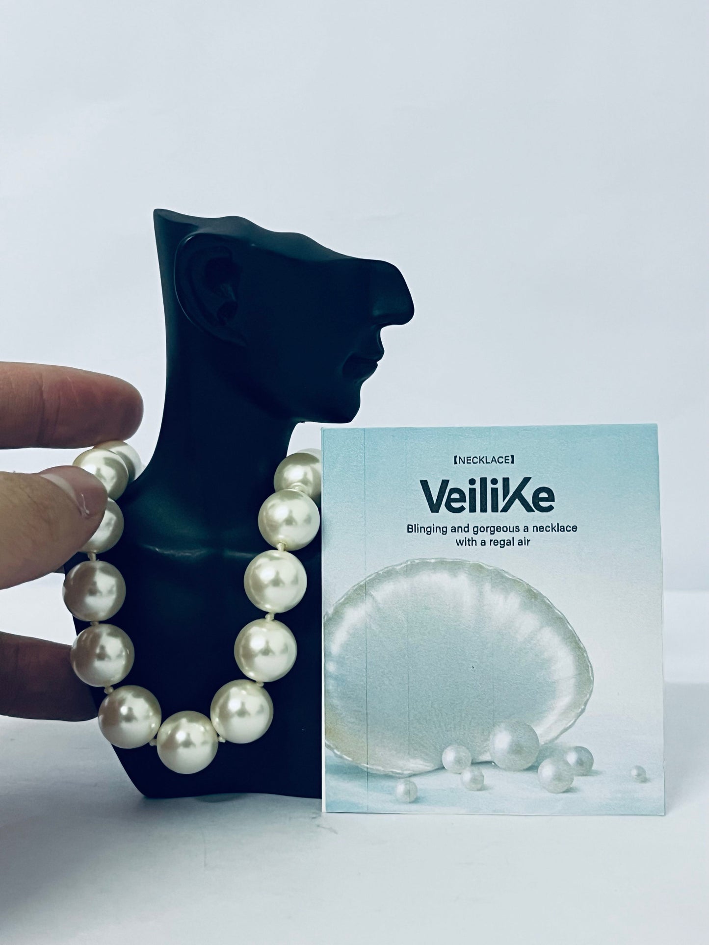 VeiliKe Statement Pearl Necklace - Large Simulated Pearl Choker for Elegant Vintage Glam