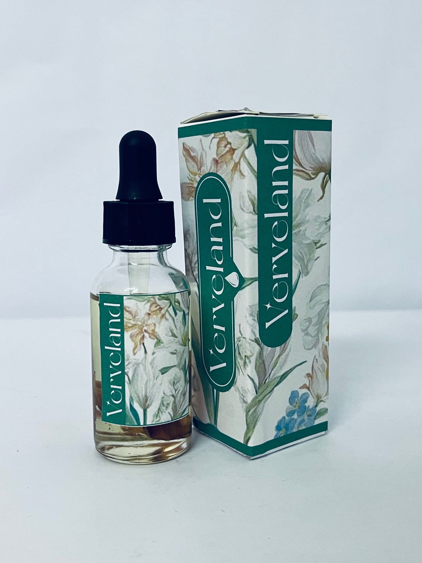 Verveland 100% Pure & Natural Refreshing floral fragrance Ideal for Aromatherapy, Diffuser & Topical Use