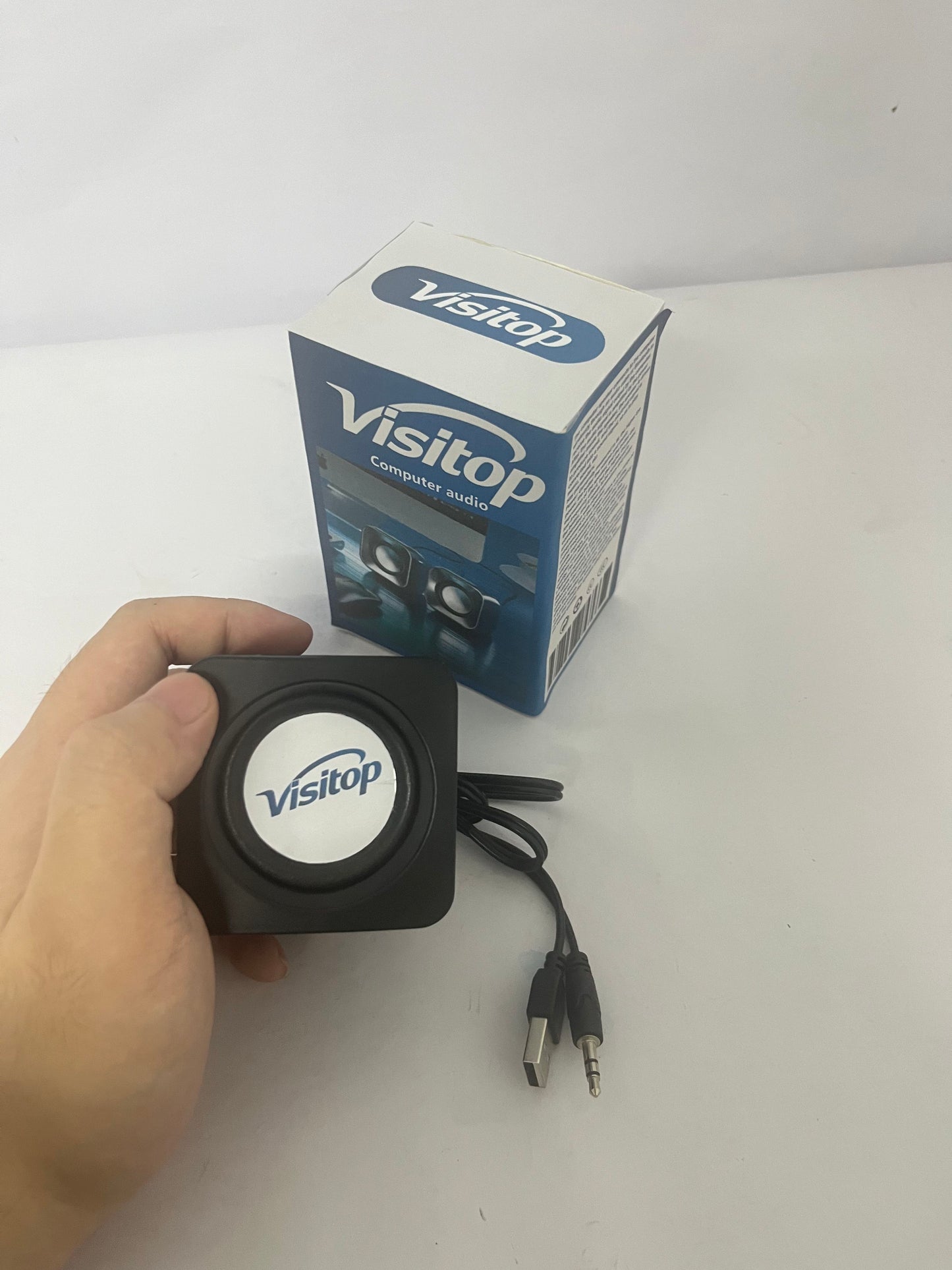 Visitop Mini USB Speaker Compact Desktop Audio for Laptop and Portable Small Speaker with Deep Bass Compatible with Smartphones and Tablets for Use