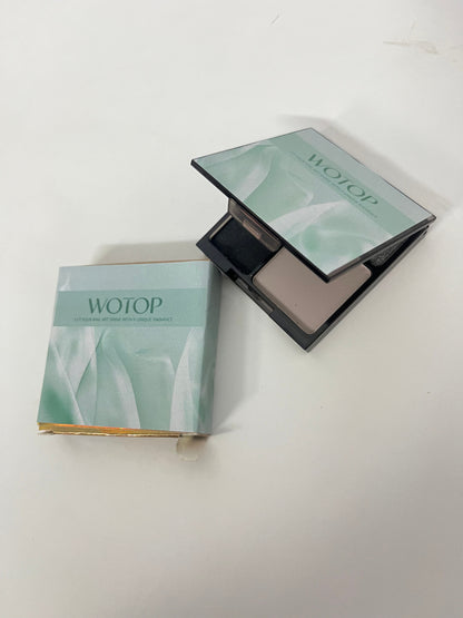 WOTOP 3-Shade Eye Shadow Palette — Matte Black + Pink + Khaki Compact (8+ Hour Wear)