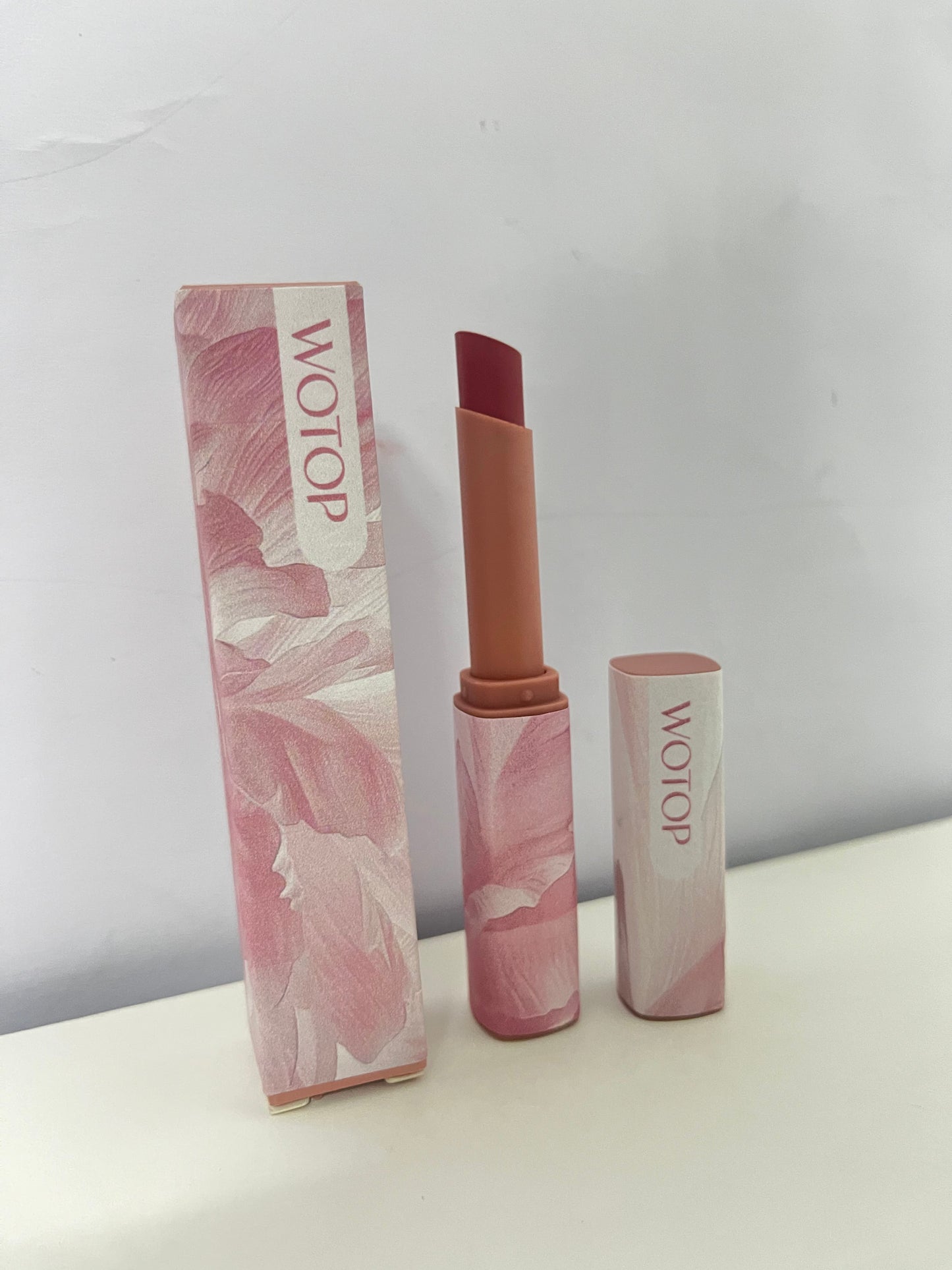 WOTOP Matte Lipstick — Long-Lasting Velvet Lip Color with Jojoba Oil Infusion