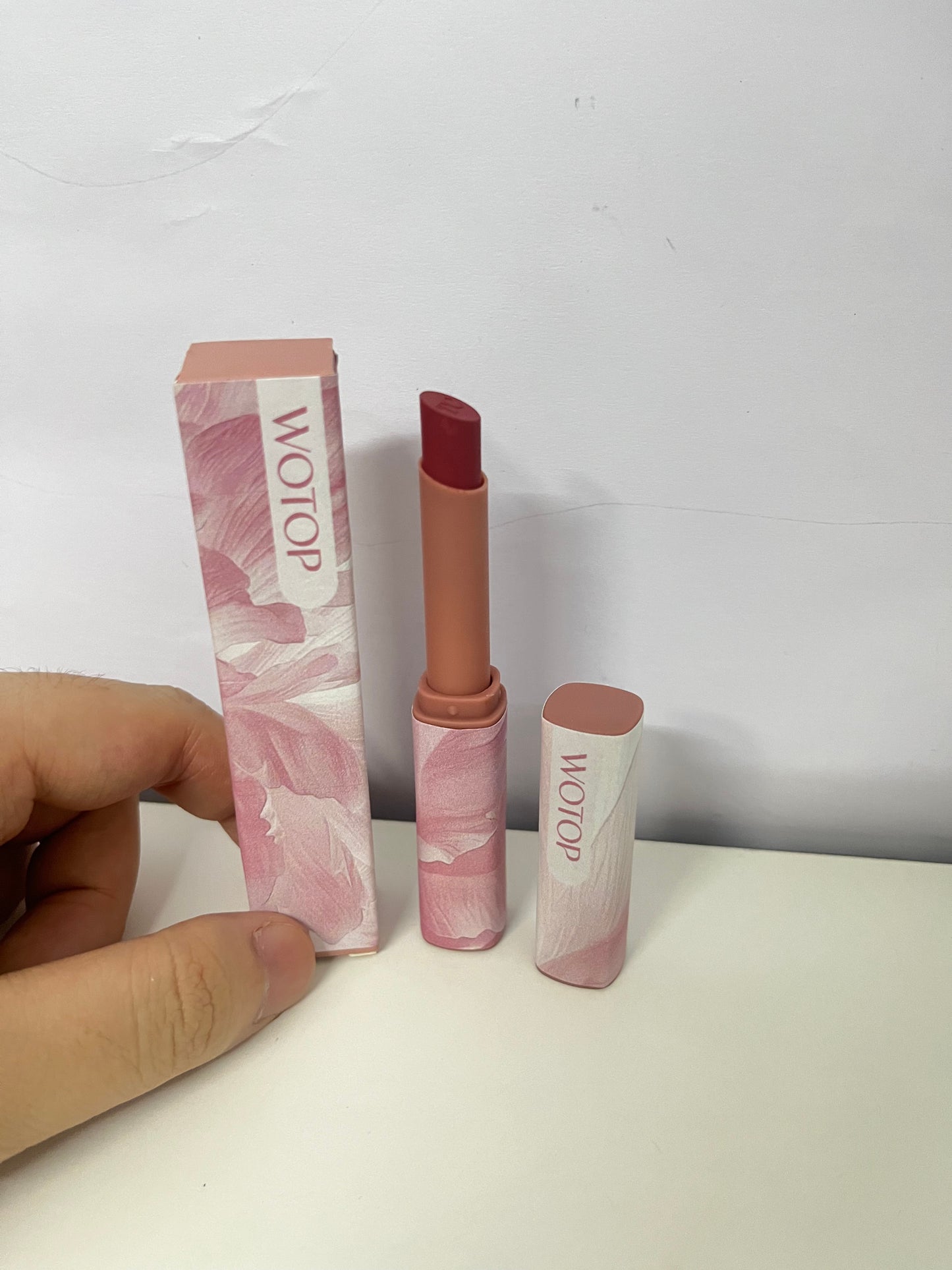 WOTOP Matte Lipstick — Long-Lasting Velvet Lip Color with Jojoba Oil Infusion