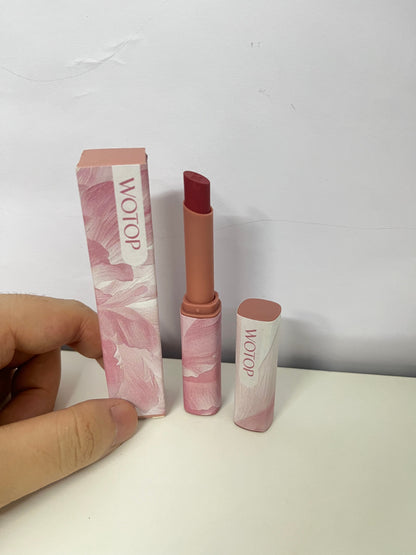 WOTOP Matte Lipstick — Long-Lasting Velvet Lip Color with Jojoba Oil Infusion