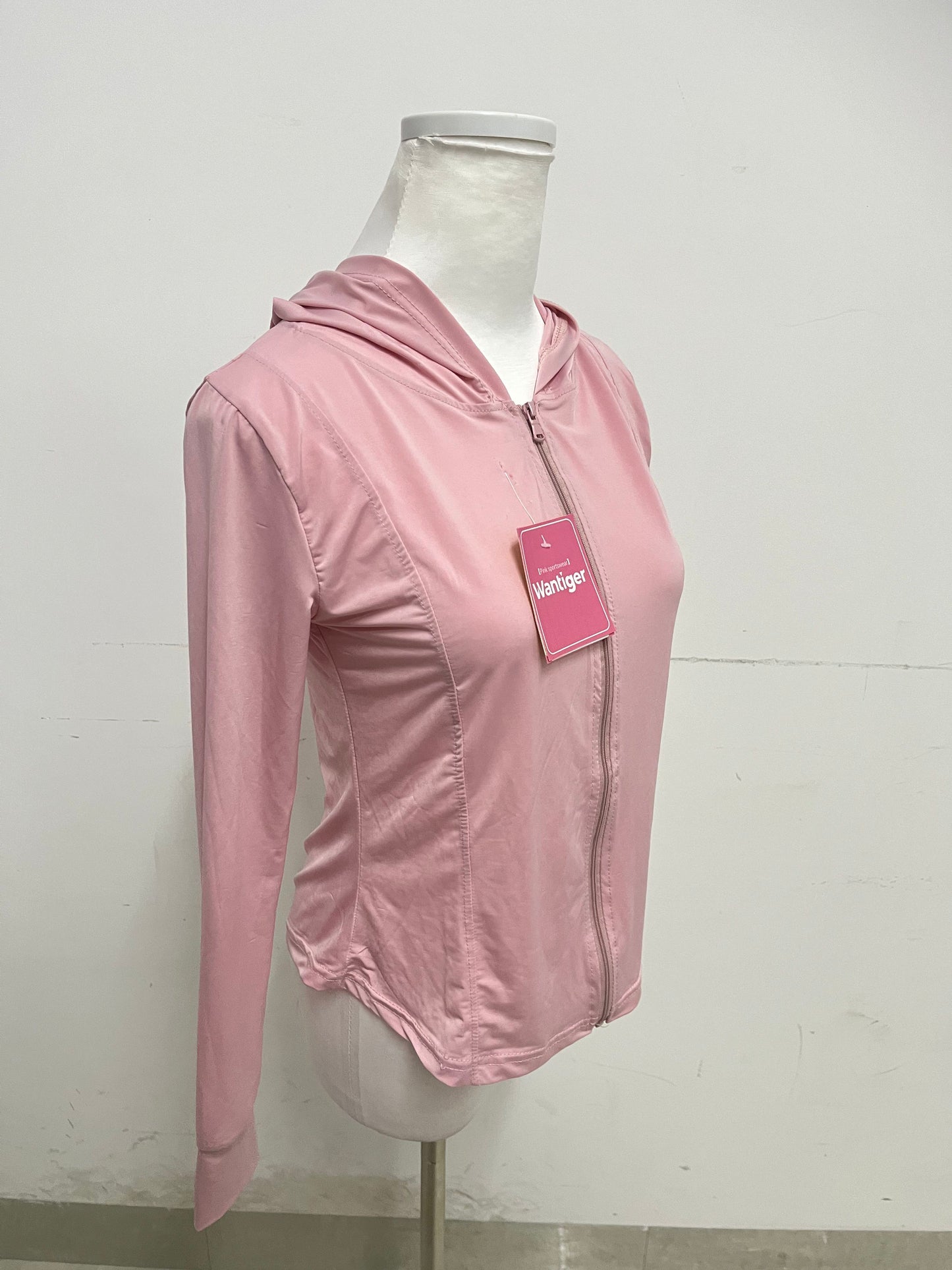 Wantiger Pink Hooded Sports Jacket Light & Breathable Stylish & Versatile A Dynamic Choice for Sports and Leisure