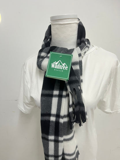 Wantree Black & White Scarf - Cloud-Like Softness with Versatile Fringe Detail