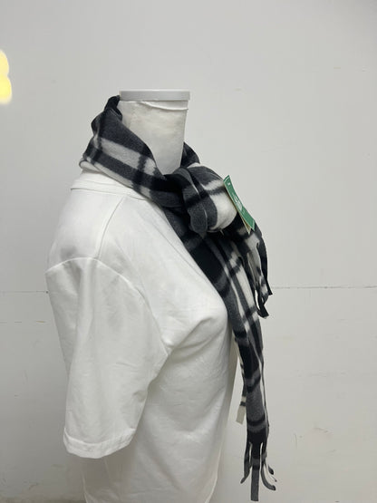 Wantree Black & White Scarf - Cloud-Like Softness with Versatile Fringe Detail