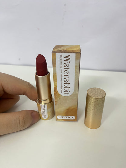 【Waterabbit Sparkling Gold Matte Lipstick】—— Luxe Color That Defines Your Unique Aura
