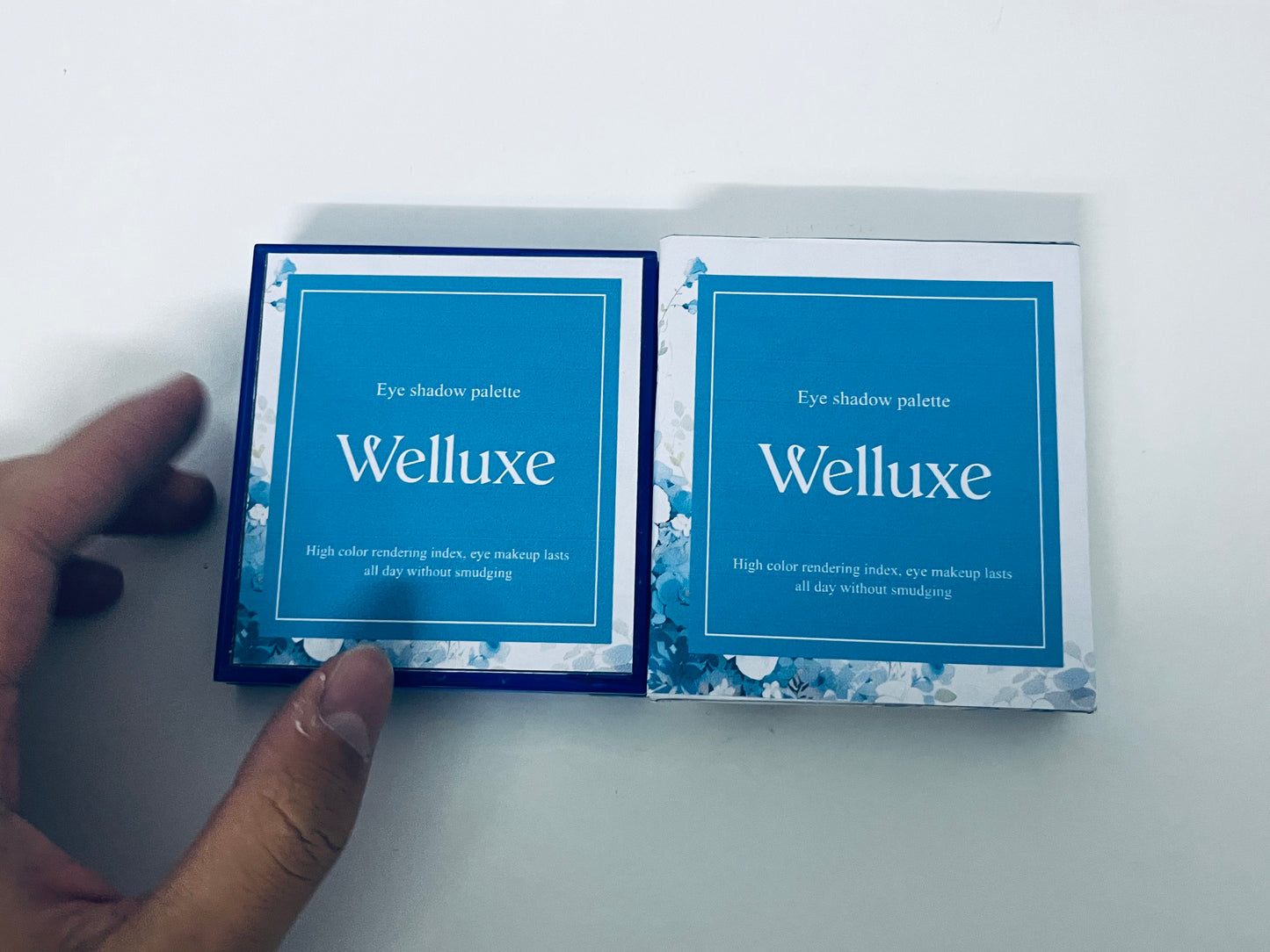 Welluxe 9 Colors Blue Eyeshadow Palette, High Pigmentation Long-Lasting Non-Smudging, Matte Shimmer Glitter Multi-Finish, Ideal for Cool & Chic Eye Looks