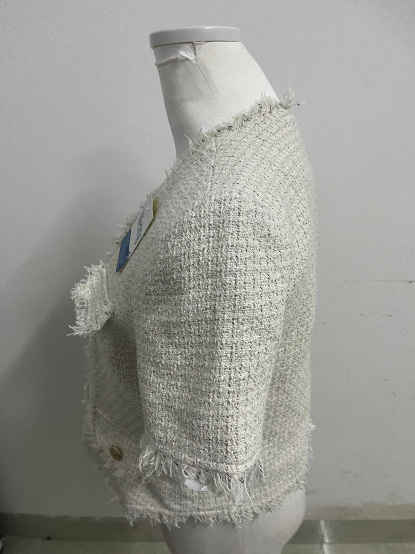 【Wetry Light Gray Fringed Tweed Top】—— Elegant & Textured Daily Statement Piece