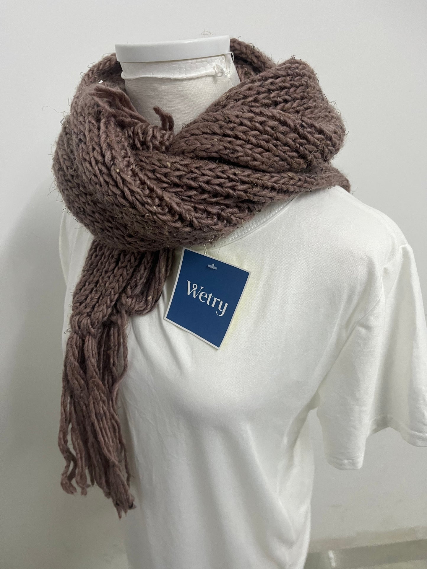 【Wetry Brown Chunky Knit Oversized Scarf】—— Cozy & Stylish Winter Essential