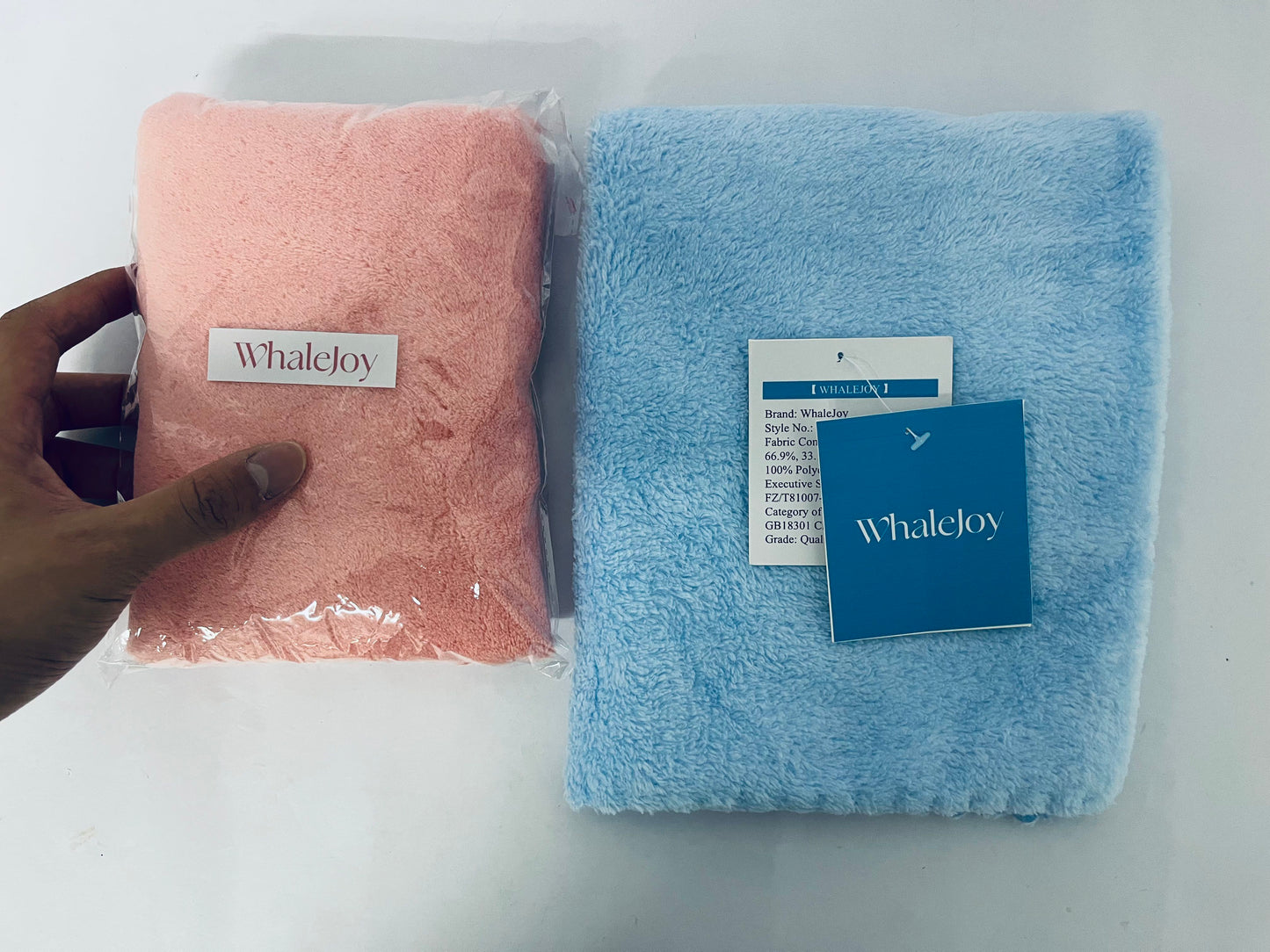 WhaleJoy Bath Towels Set 27 x 54 Inches, 100% Cotton, Larger & Lighter Weight, Quicker to Dry, Super Soft and Absorbent, Perfect for Bathroom