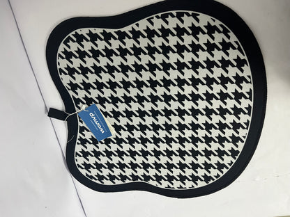Womvp Automobile seat cushions, Memory Foam Car Seat Cushion, Anti Slip Rubber Bottom Car Seat Cushions for Driving, Suitable for Car and Office Chairs (Black)