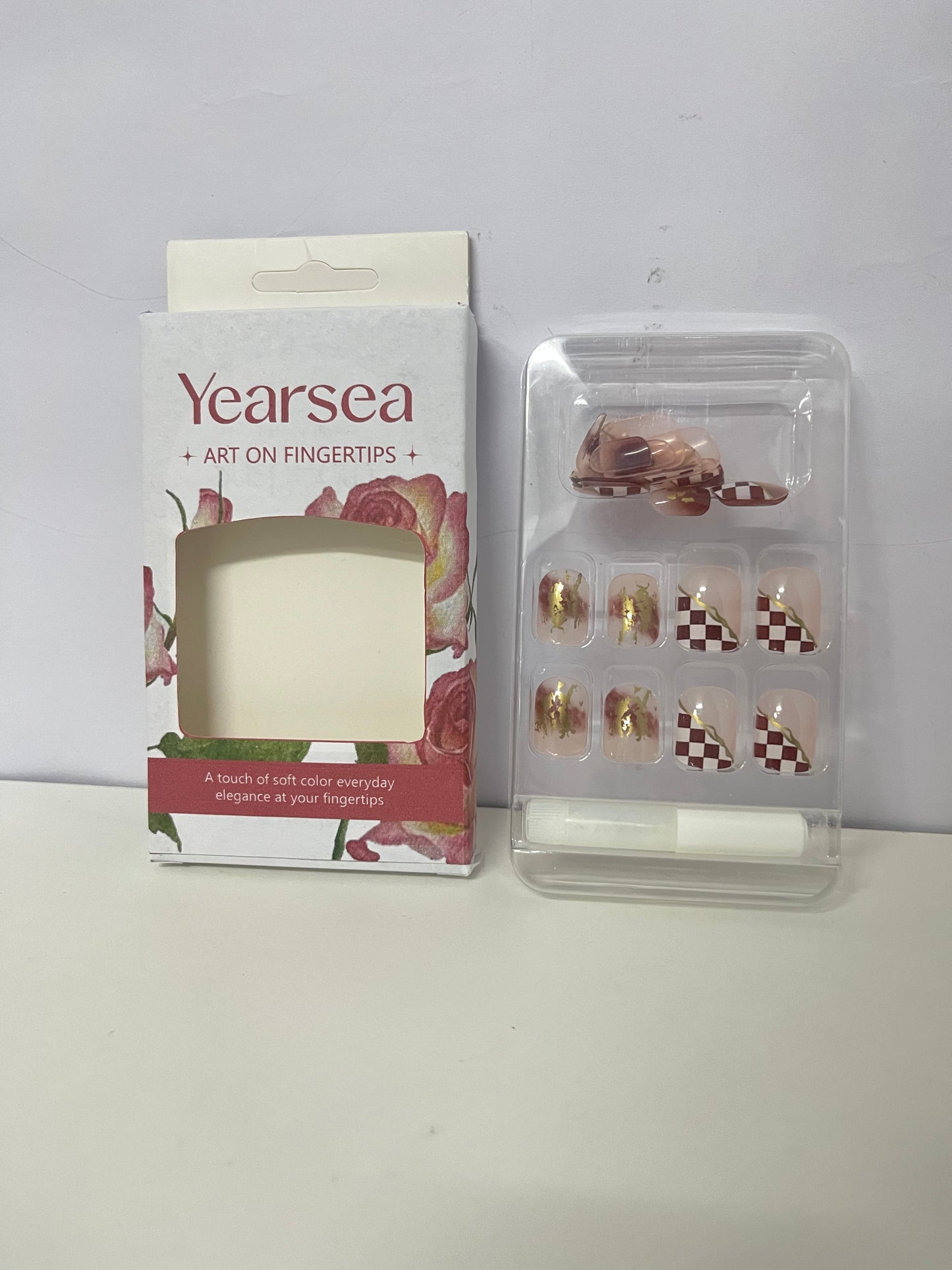 【Yearsea False Nails – Art on Fingertips】—— Effortless Elegance for Daily Style