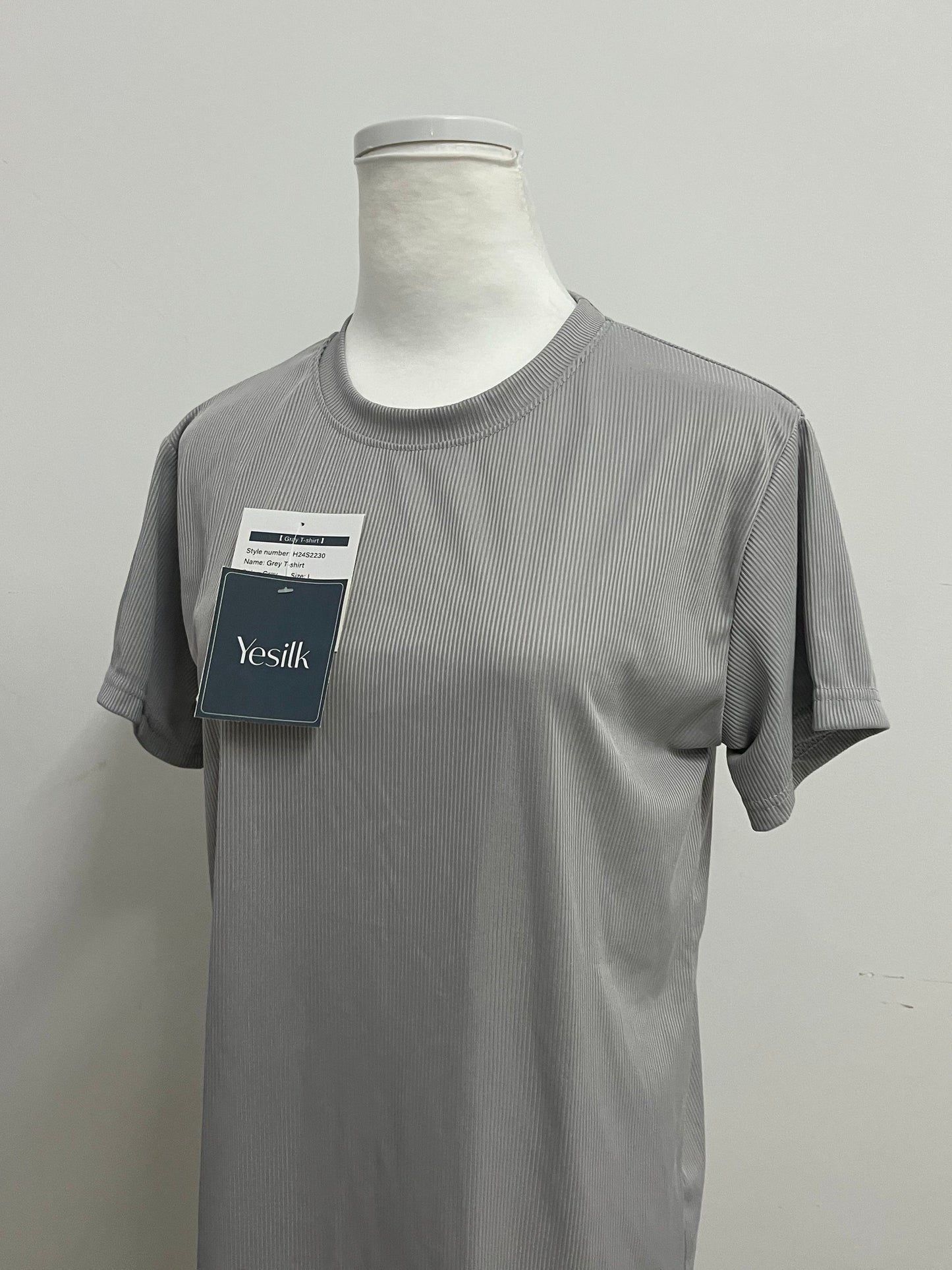 Yesilk Silk-Blend Striped Crew Neck Short-Sleeve T-Shirt