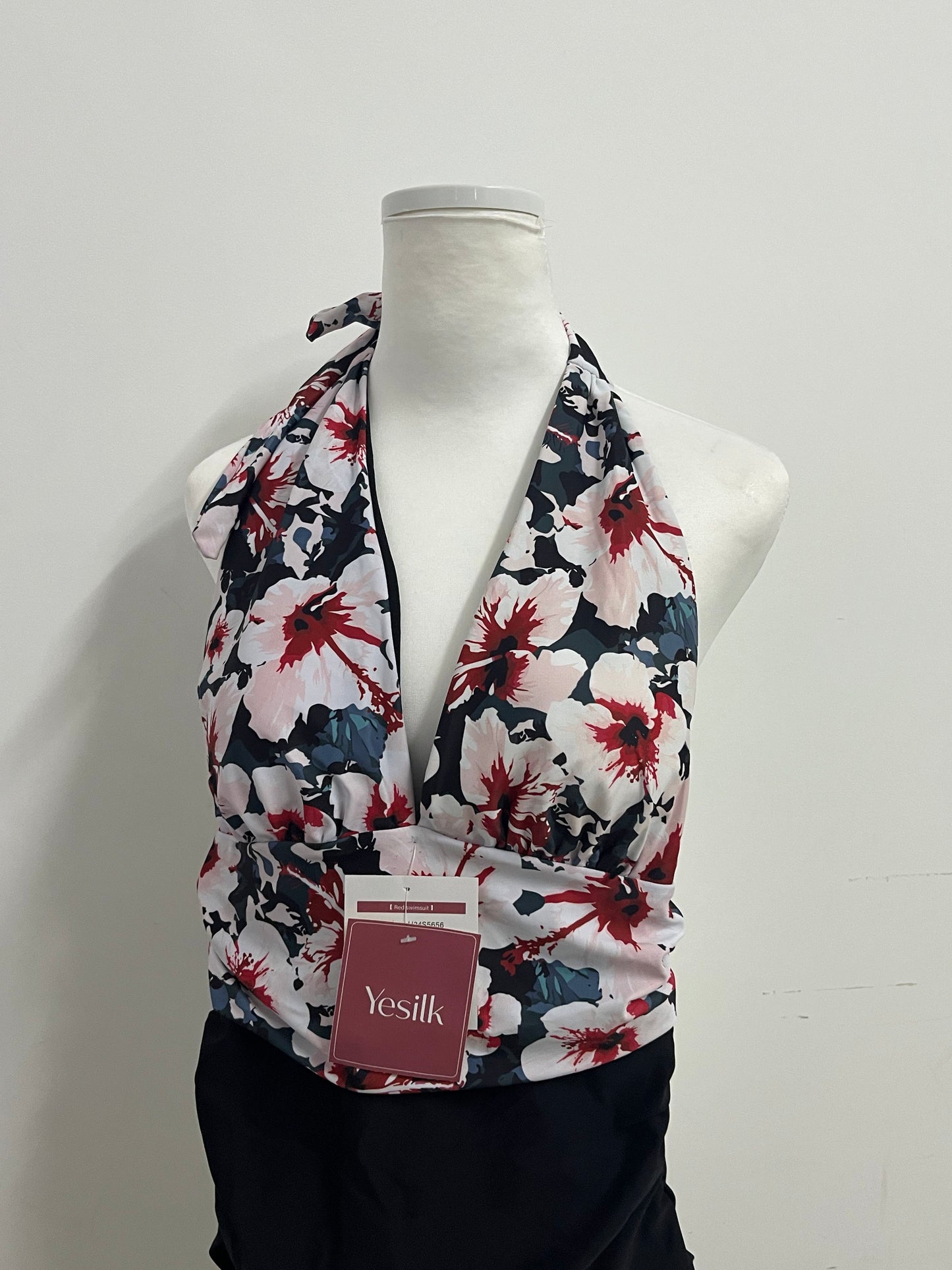 Yesilk Retro Floral Halter One-Piece Swimsuit | Elegant & Slim-Fitting, A Must-Have for Vacation