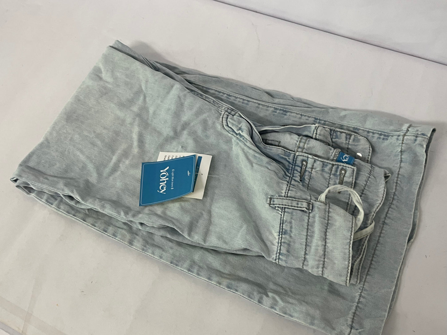 Yoney Light Blue Washed Jeans: A Sincere Combination of Retro Style and Comfortable Wearing