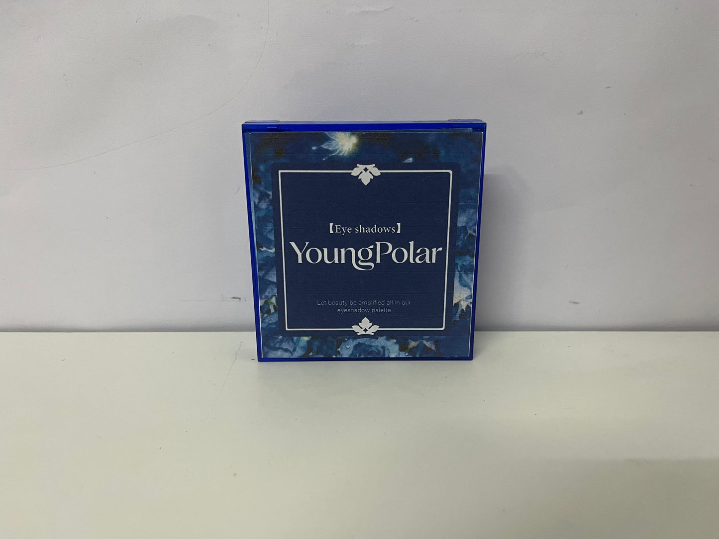 [YoungPolar Eye shadows]——YoungPolar Deep Sea Secret Eyeshadow Palette | Multi-Finish Shades for Versatile Eye Looks