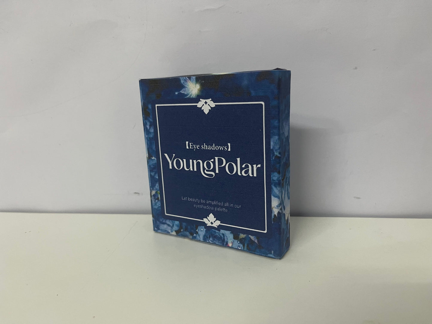 [YoungPolar Eye shadows]——YoungPolar Deep Sea Secret Eyeshadow Palette | Multi-Finish Shades for Versatile Eye Looks