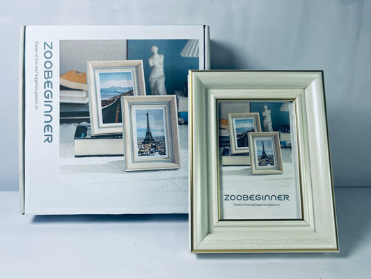 ZOOBEGINNER Picture Frame with Real Glass, Ornate Vintage 4 x 6 Photo Frames for Wall Decor or Tabletop Display