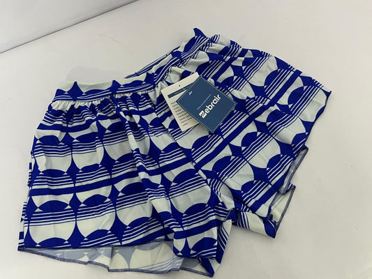 Zebrair Pants Blue and White Geometric Pattern Shorts - The Perfect Choice for Summer Fashion and Comfort