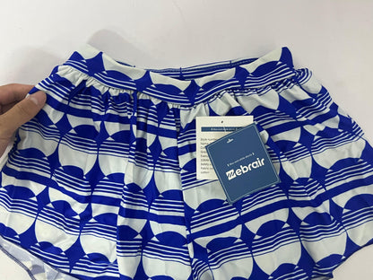 Zebrair Pants Blue and White Geometric Pattern Shorts - The Perfect Choice for Summer Fashion and Comfort