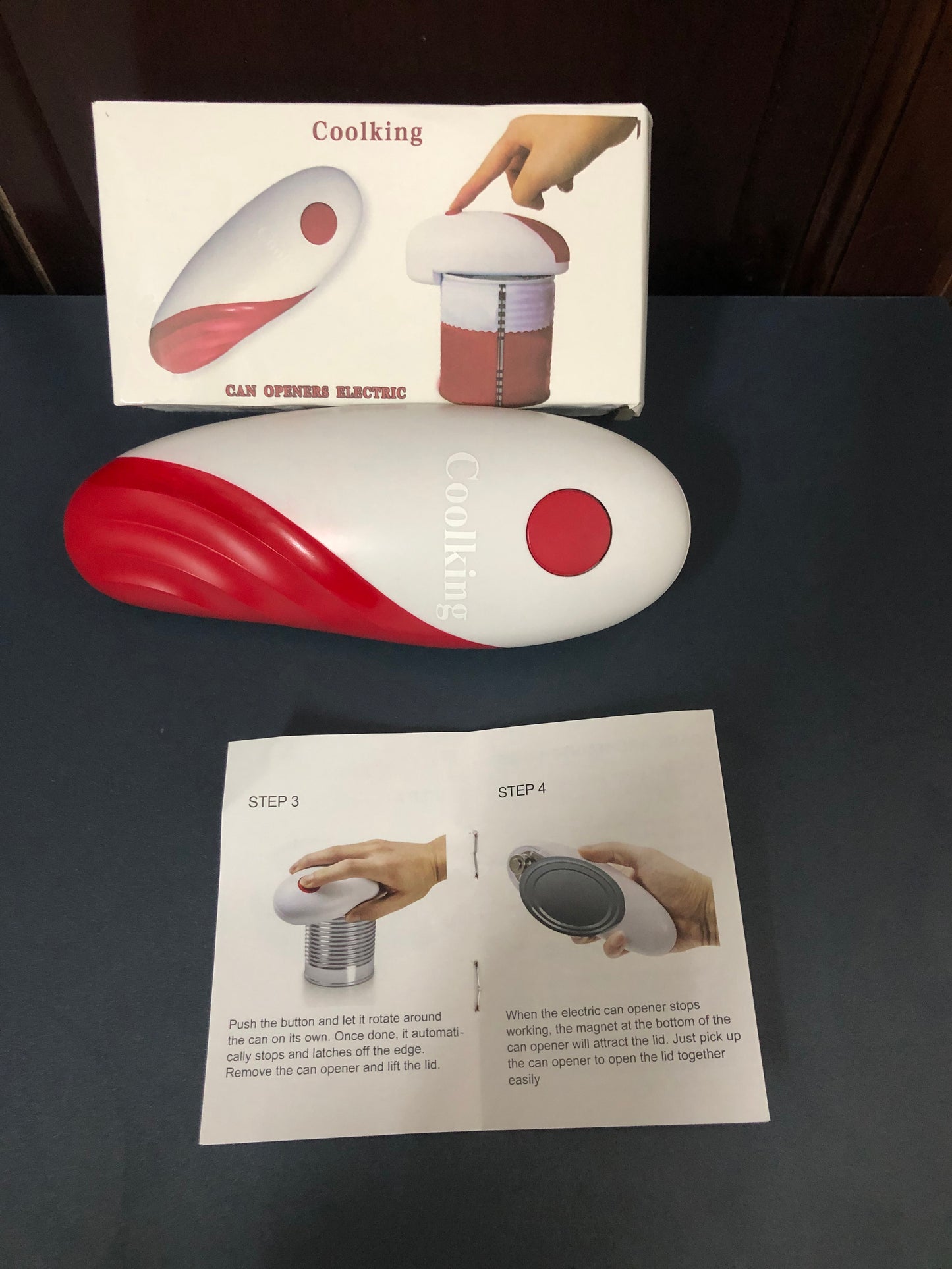 Coolking Can openers, electric Electric Can Opener For Kitchen One Touch Automatic Can Opener Electric for Almost Cans Opener For Seniors Smooth Edge Hands Free Food-Safe (Red), Large
