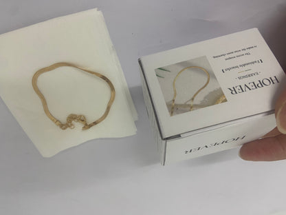 HOPEVER Gold Bracelets for Women, Dainty Bracelets Set for Women Trendy， Snake,  Silver Jewelry Gifts for Women Christmas