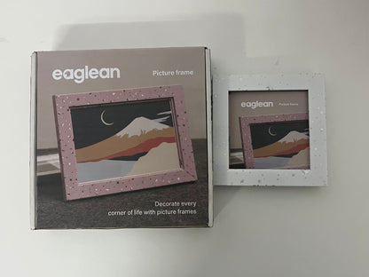 【eaglean Star-Speckled Picture Frame】—— Add Warmth & Style to Your Favorite Moments