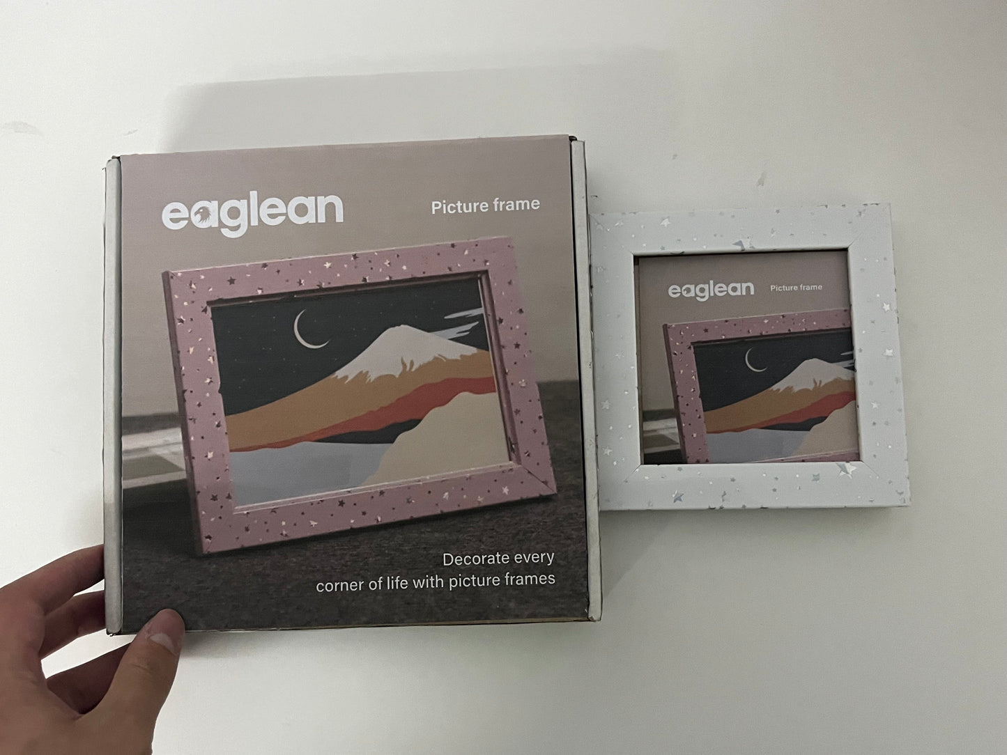【eaglean Star-Speckled Picture Frame】—— Add Warmth & Style to Your Favorite Moments