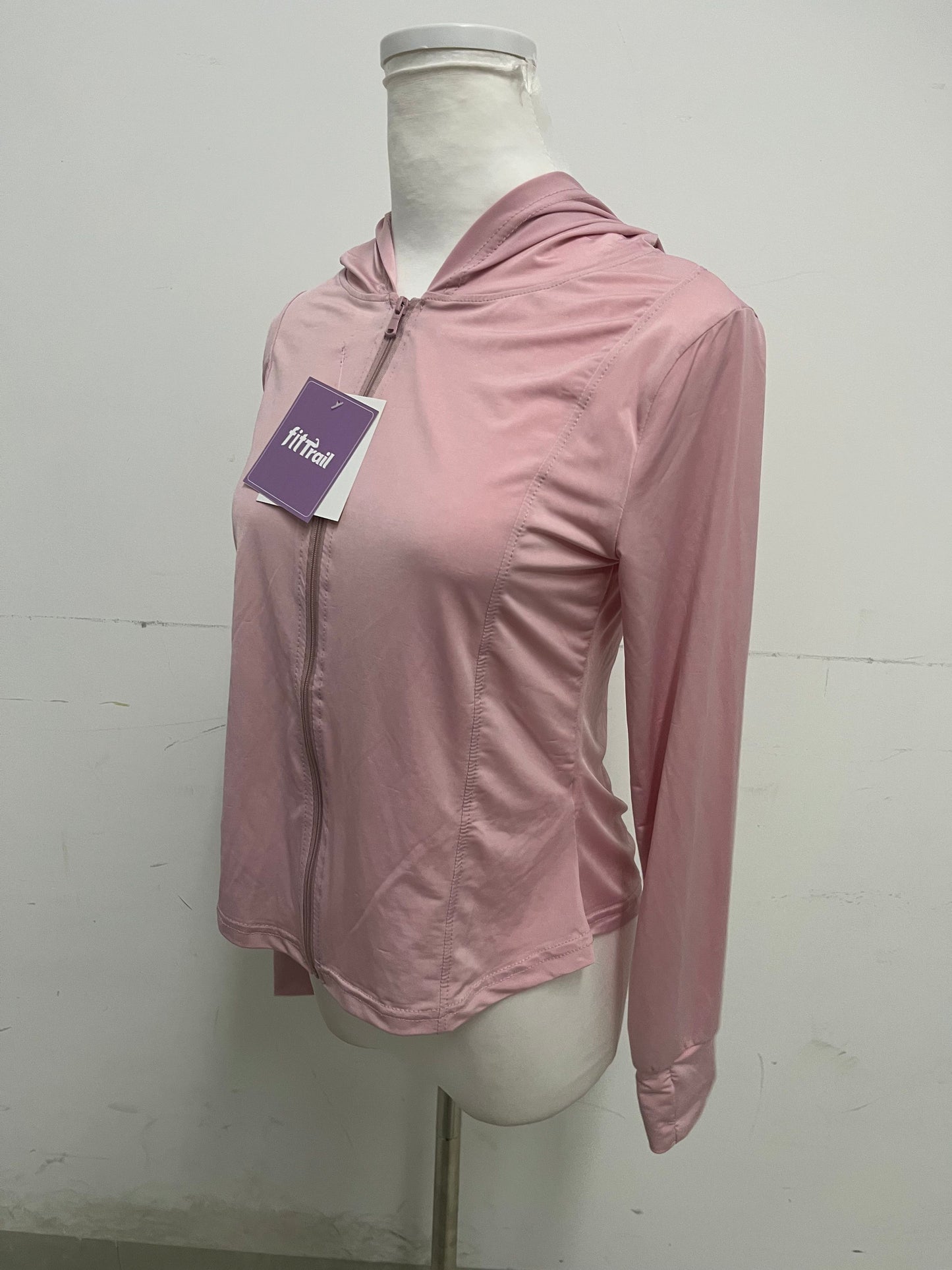 【fitTrail Pastel Pink Hooded Athletic Shirt】—— Flexible & Stylish Activewear for Daily Movement